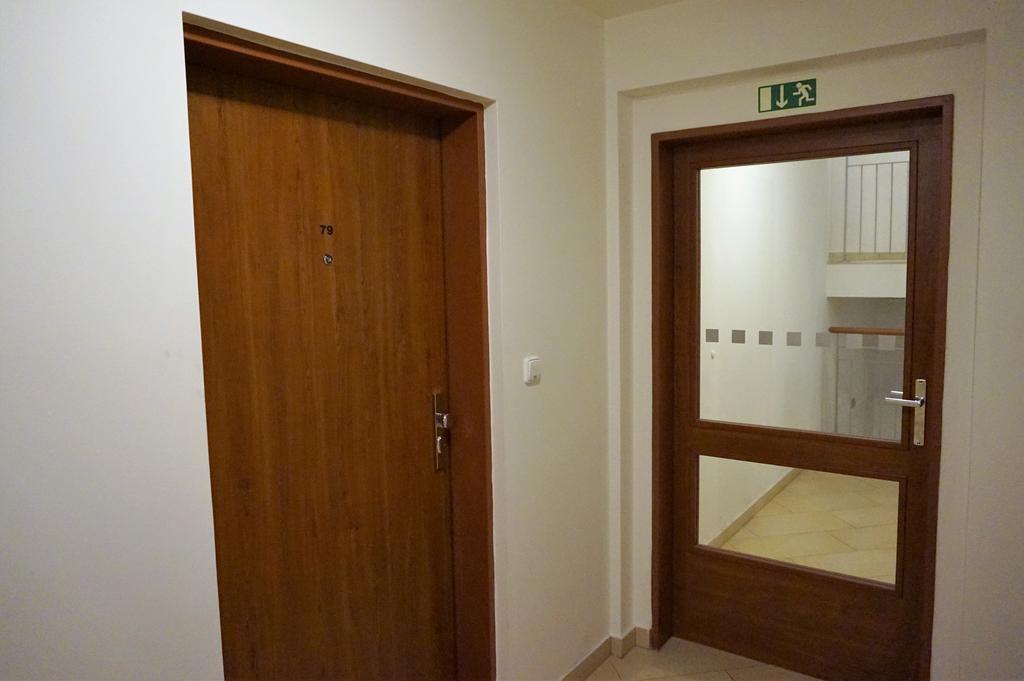 פראג Leongargt Apartments מראה חיצוני תמונה